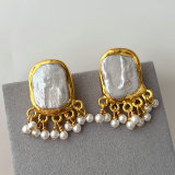 Fresh water pearl earrings