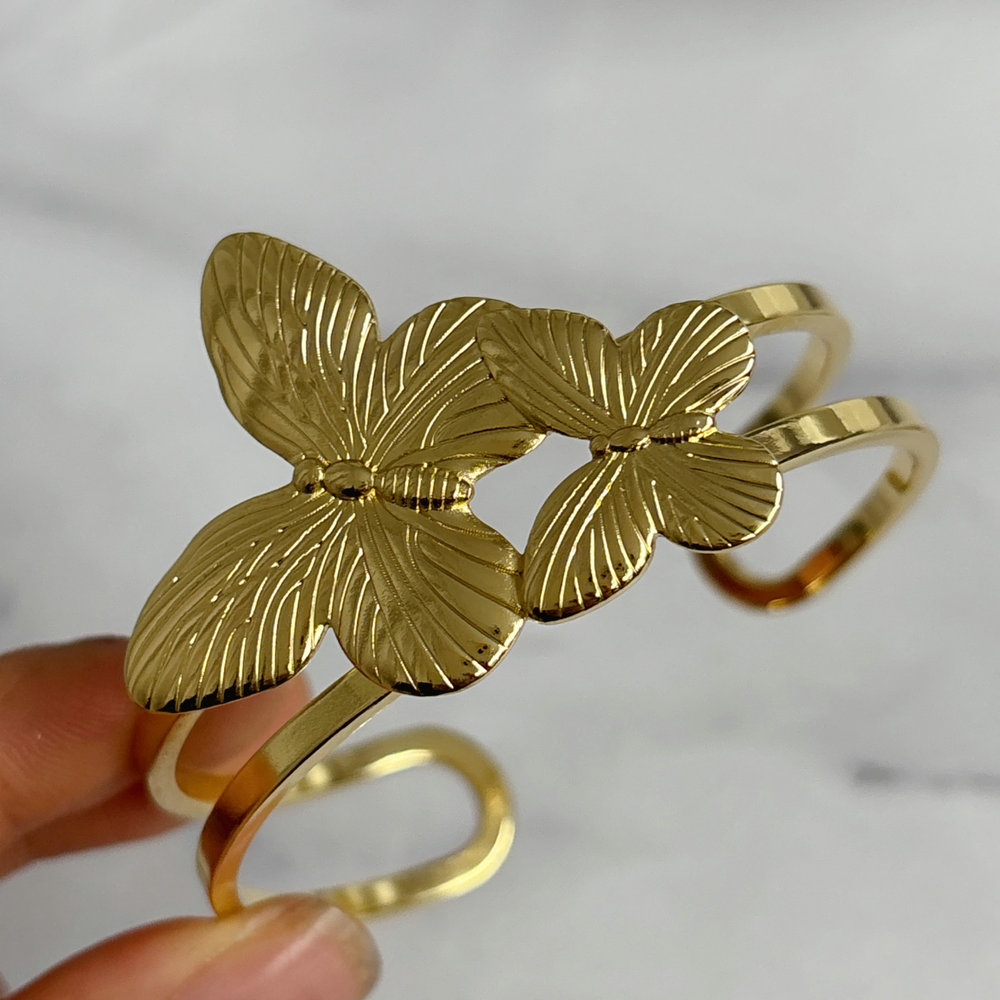 Metal chunky butterfly bangle