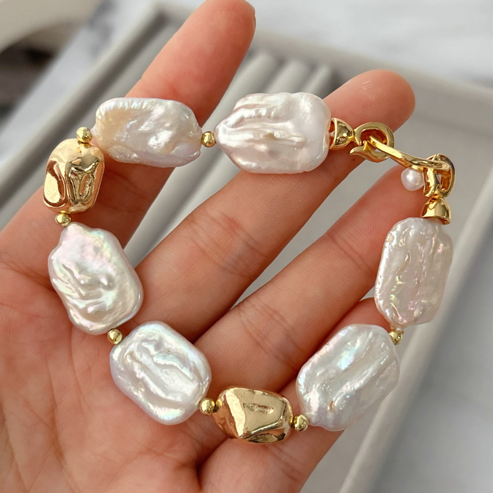 Sqaure pearl bracelet