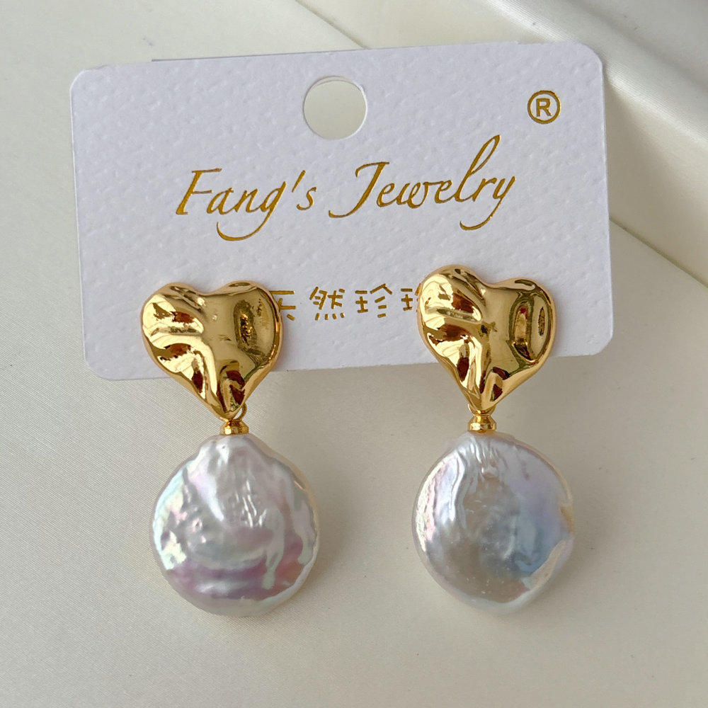 Fresh water pearl earrings