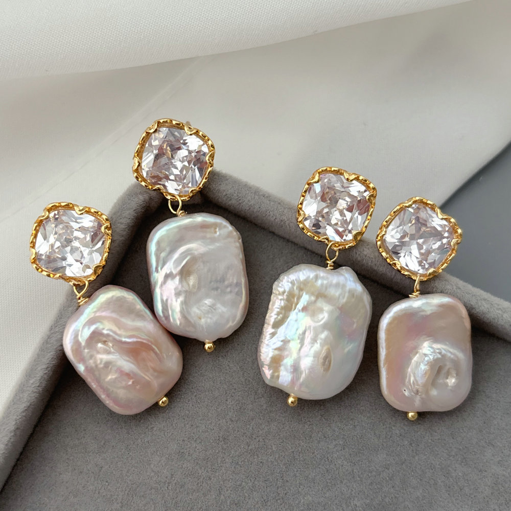 Fresh water pearl square earrings