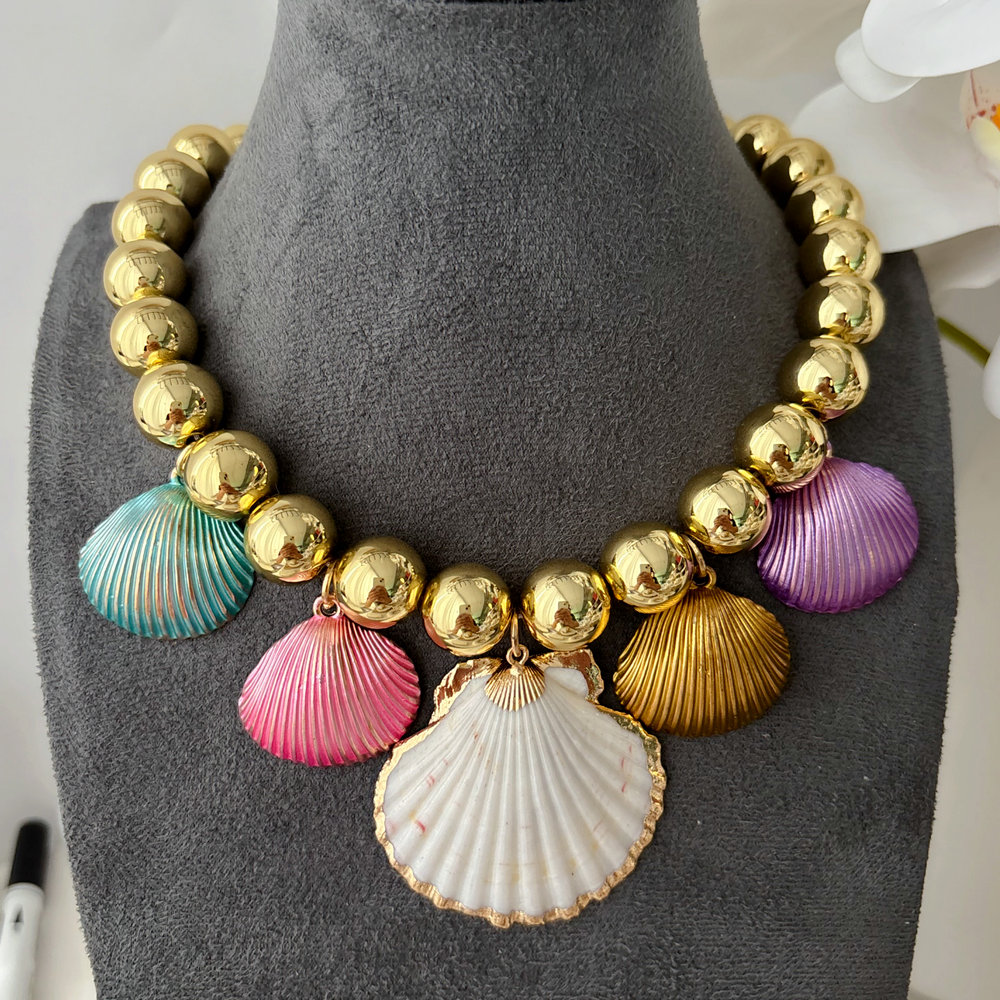 Chunky ball shell charm necklace