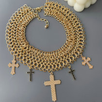 Chunky chain cross pendant necklace