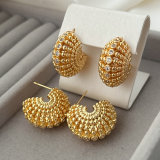 Ball earrings
