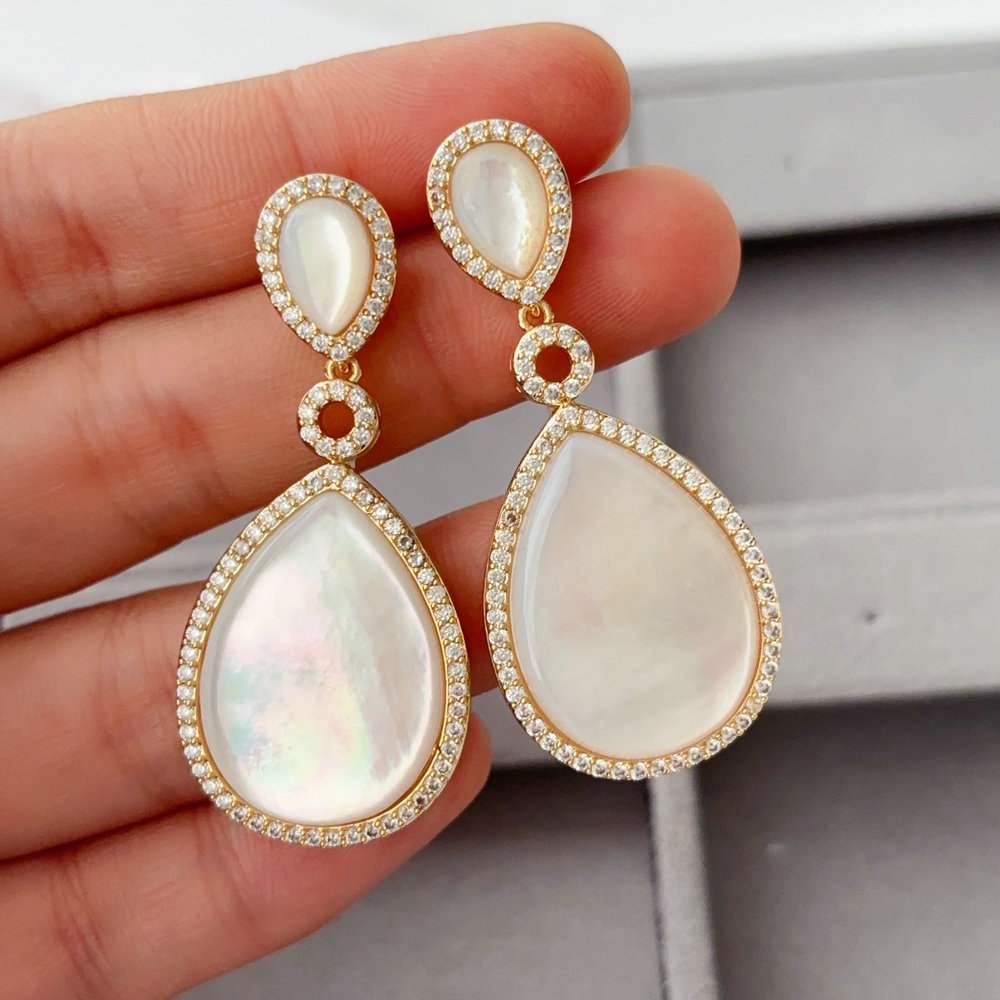 Pearl drop shell earrings