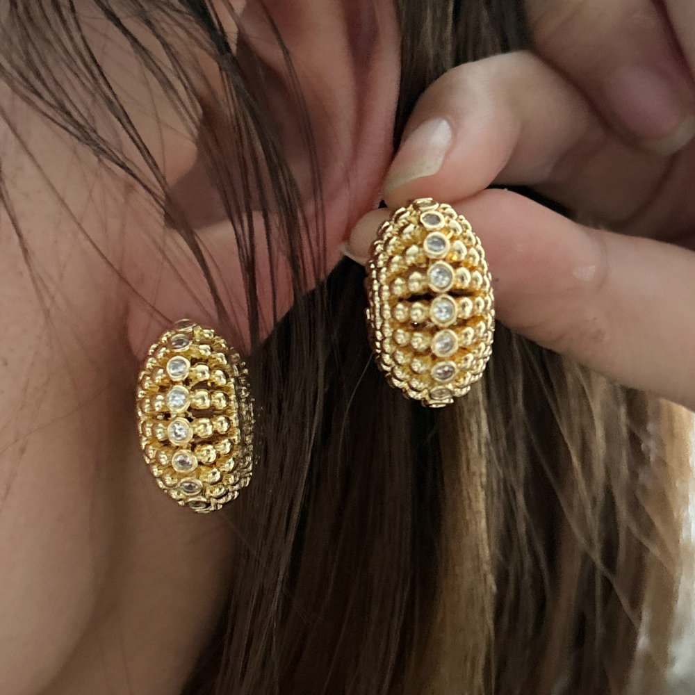 Ball earrings