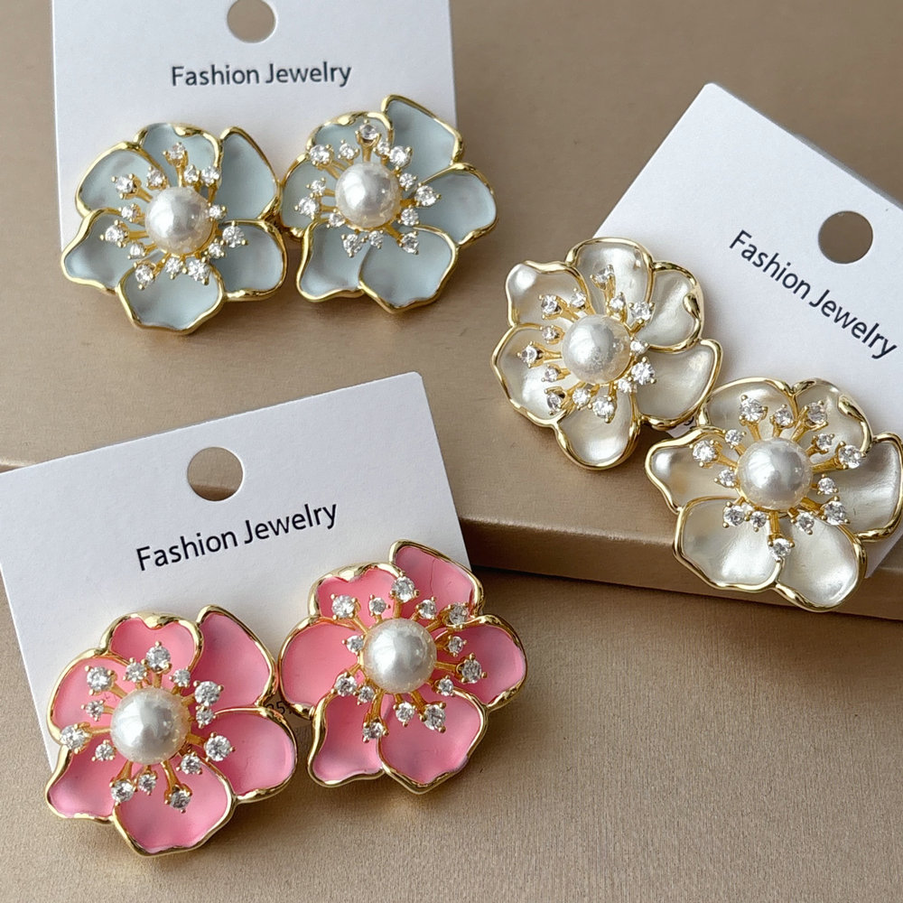 Enamel flower earrings