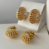 Ball earrings