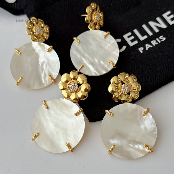 Mop shell round earrings