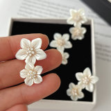 Shell flower earrings