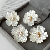 Mop shell flower earrings
