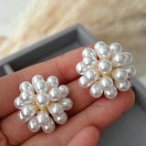 Pearl flower earrings