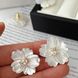 Mop shell flower earrings