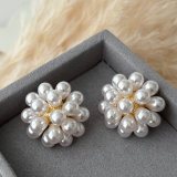Pearl flower earrings