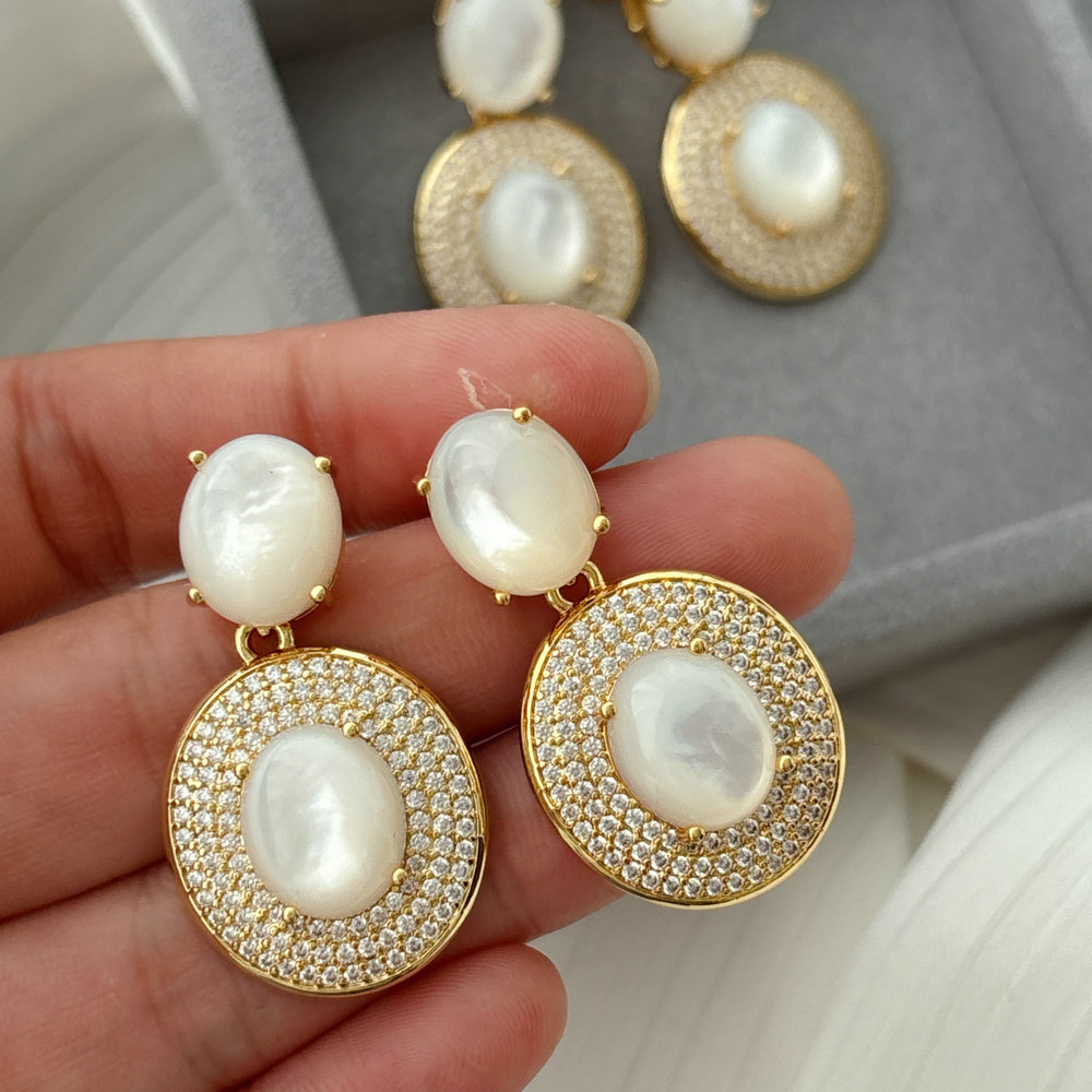 Shell pearl teardrop earrings