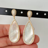 Teardrop shell earrings
