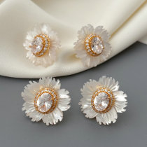 Shell flower earrings