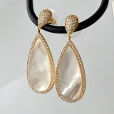 Teardrop shell earrings