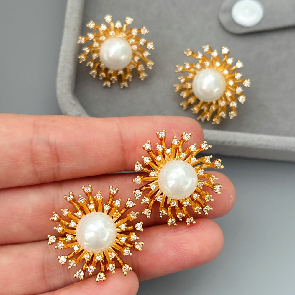 Pearl sunflower earrings
