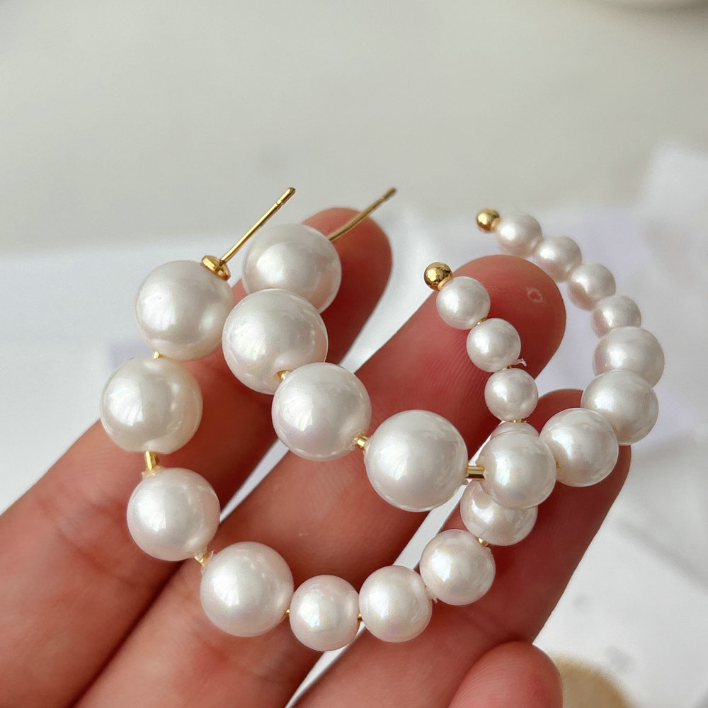 Pearl hoop