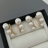 Simple pearl earrings