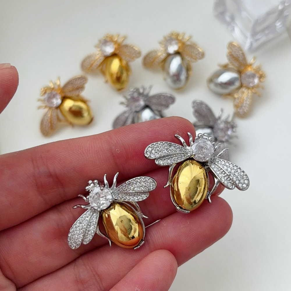 bee earrings