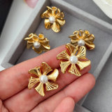 Flower earrings