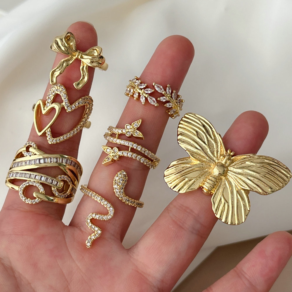 Butterfly ring
