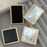 Shell square pendant