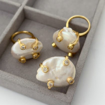 Fresh water pearl ring