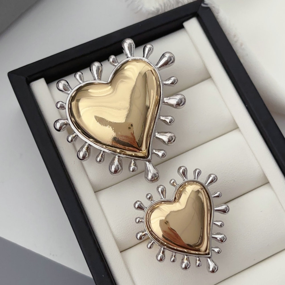 Metal two tone heart ring