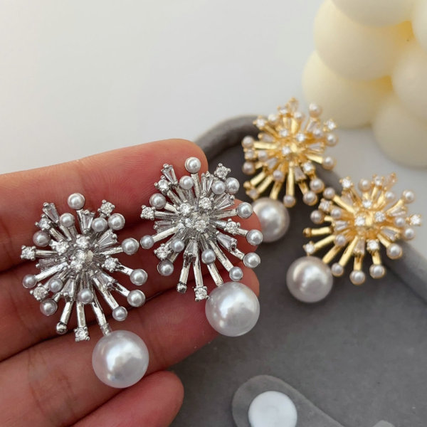 Fireflower pearl earrings