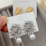 Fireflower pearl earrings