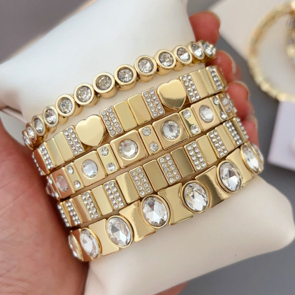 Elastic heart  bracelet