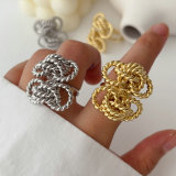 Chunky chain twsit ring