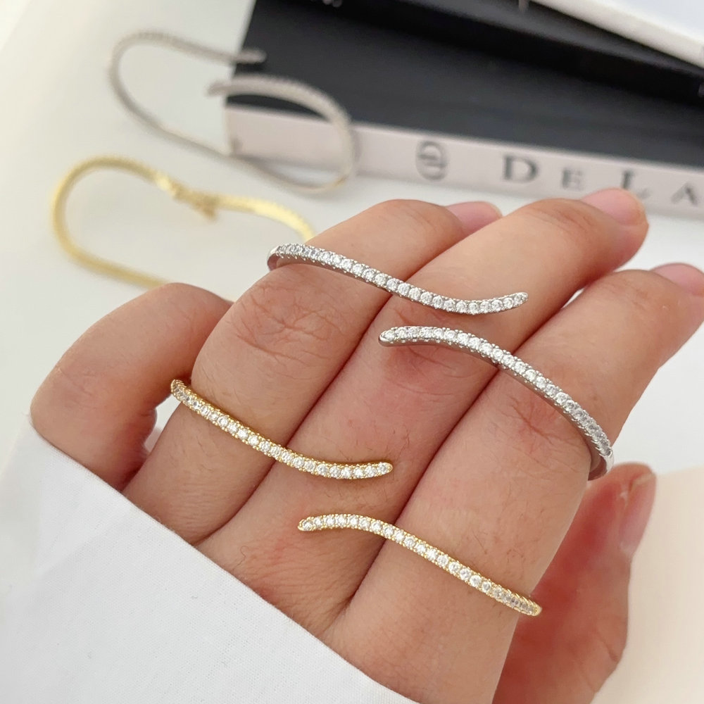 Pave zircon pin ring