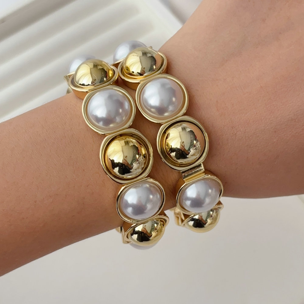 Elstic pearl bracelet