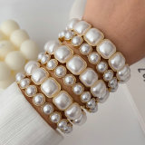 Elstic pearl bracelet