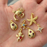 Metal crab charm