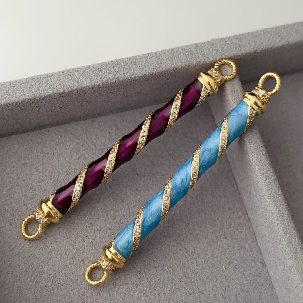 Long bar enamel pendant