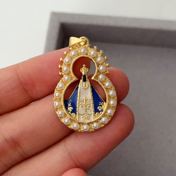 religious pendant