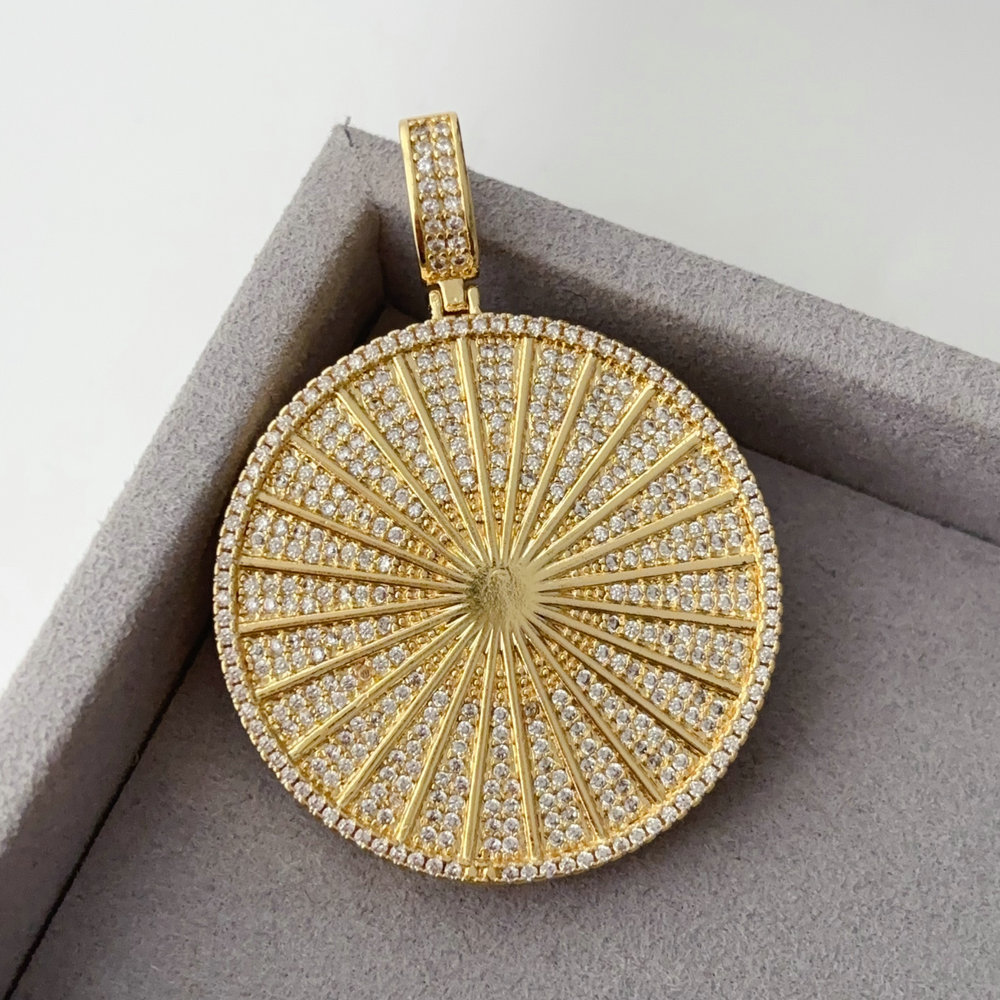 Big round shape pendant