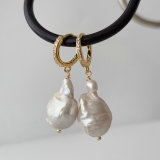 Fresh water pearl earrings