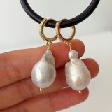 Fresh water pearl earrings