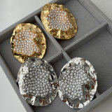 Chunky pearl earrings