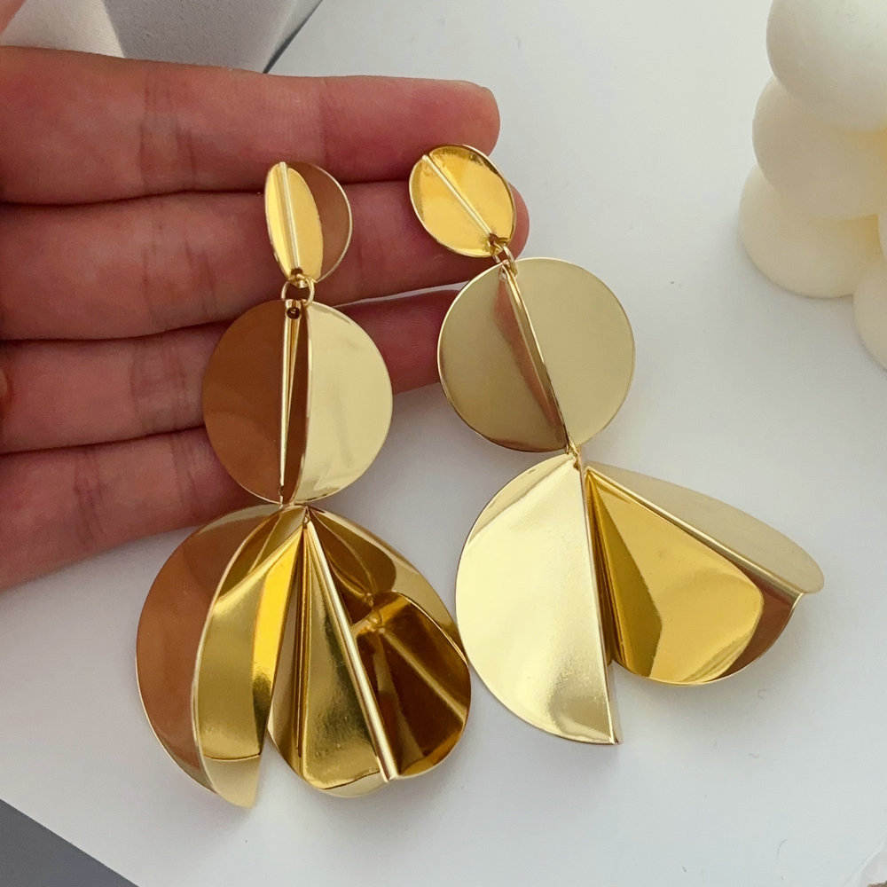 Metal chunky party  earrings