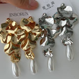 Leaf pearl earrings