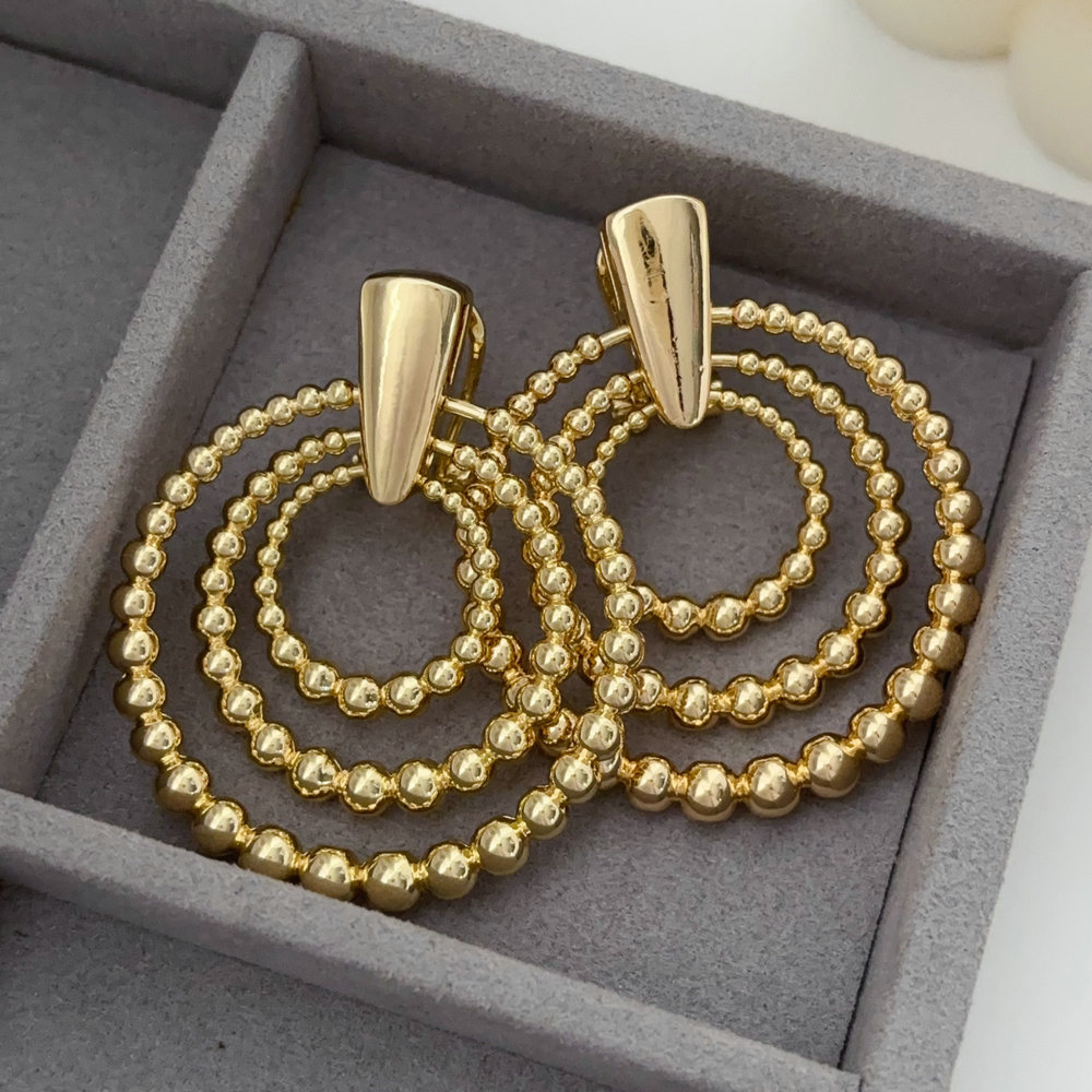 Metal circle earrings