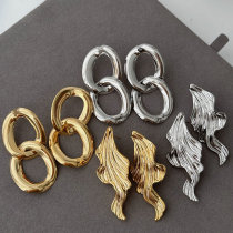 Metal link chain earrings