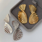 Metal leaf earrings